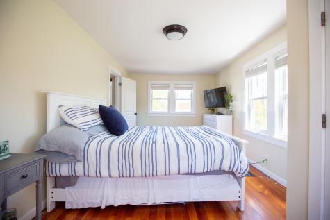 8 Roberts Street Falmouth ME 04105