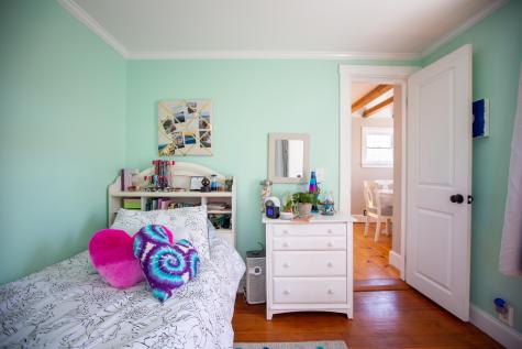 8 Roberts Street Falmouth ME 04105