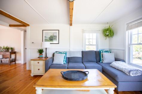 8 Roberts Street Falmouth ME 04105