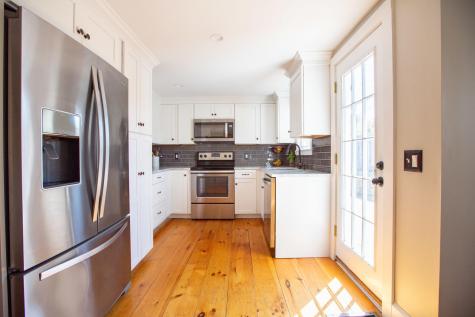 8 Roberts Street Falmouth ME 04105