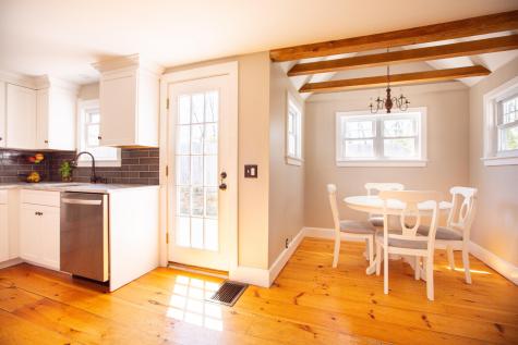8 Roberts Street Falmouth ME 04105