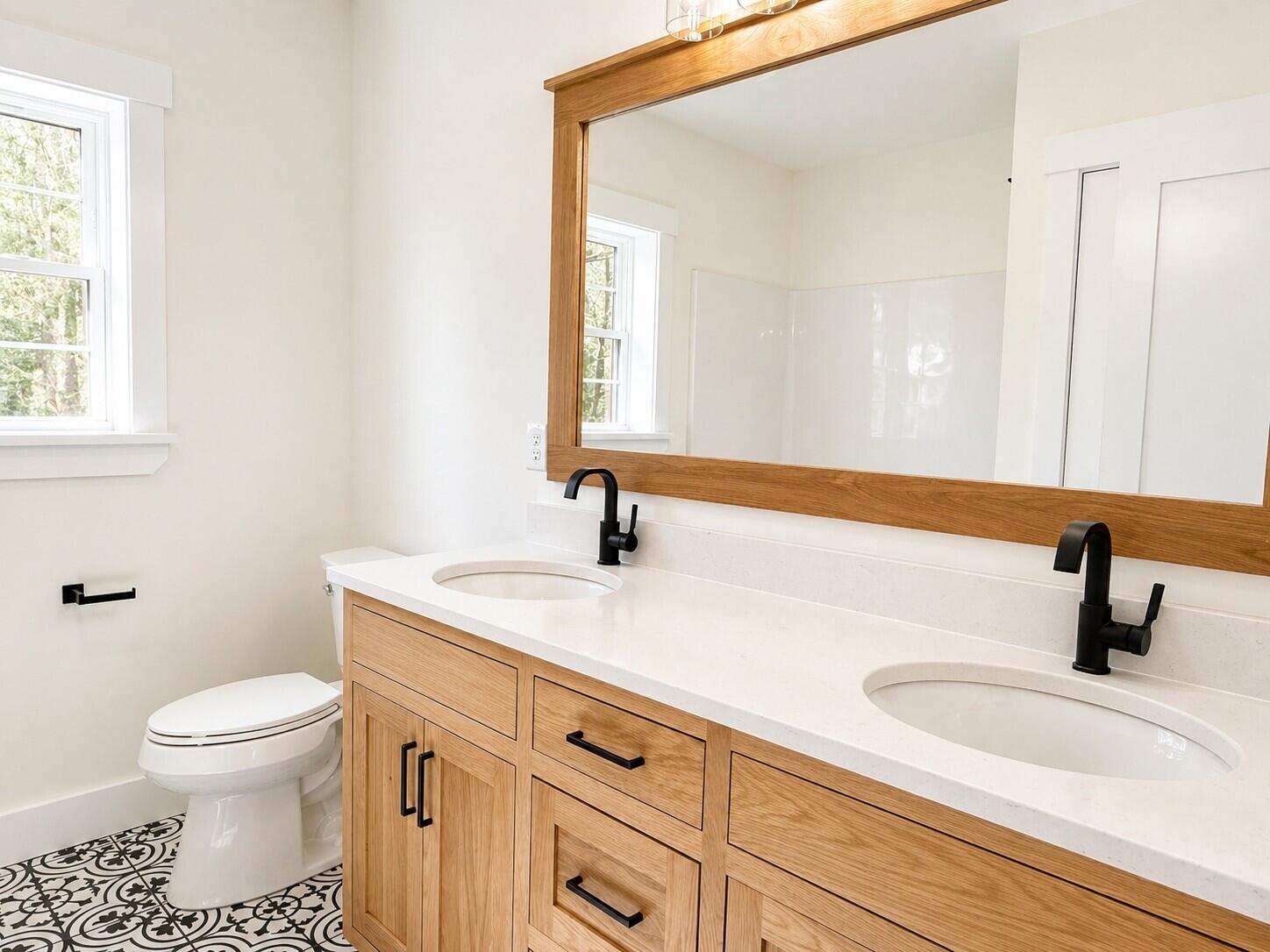 15 Sylvan Road Orono ME 04473