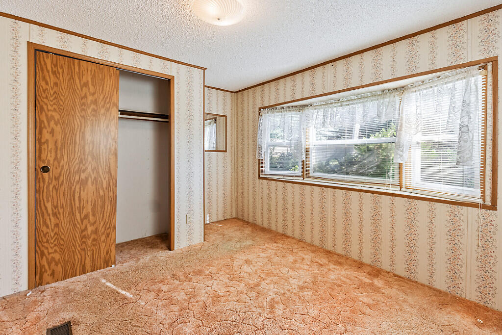 41 Milkweed Lane Sidney ME 04330