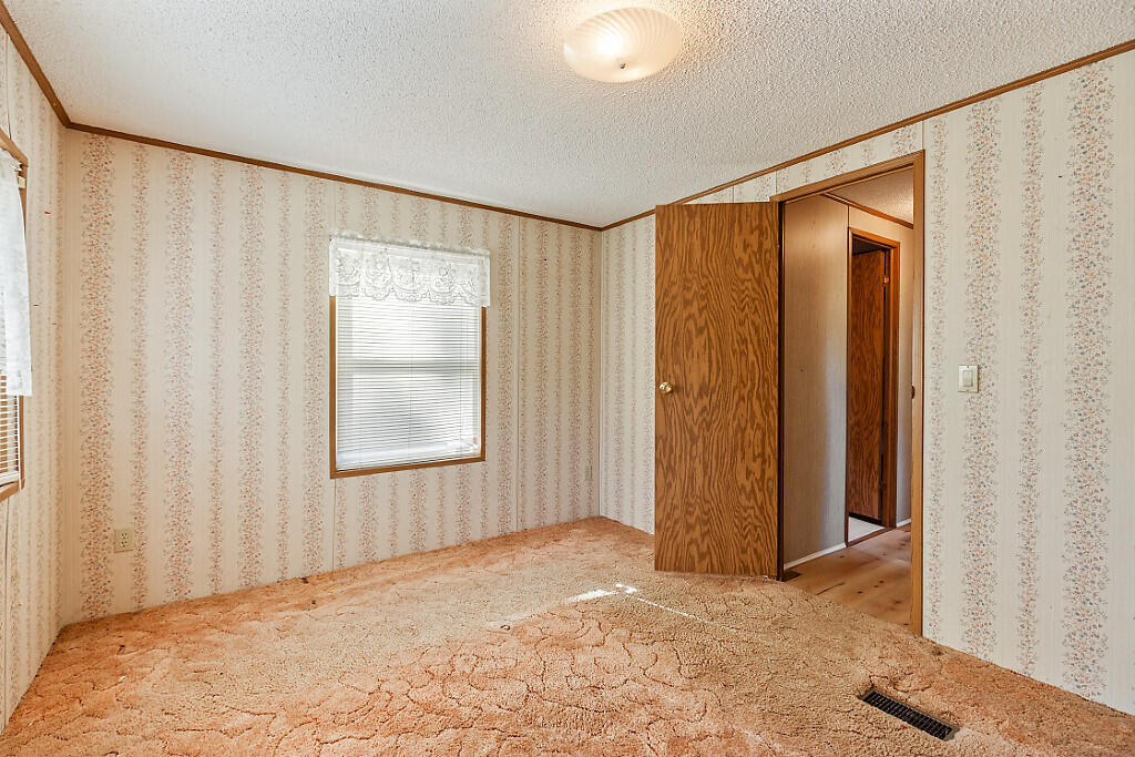 41 Milkweed Lane Sidney ME 04330