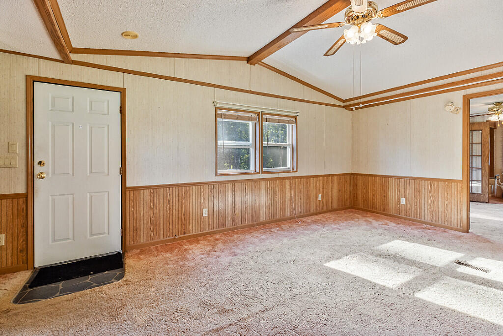 41 Milkweed Lane Sidney ME 04330