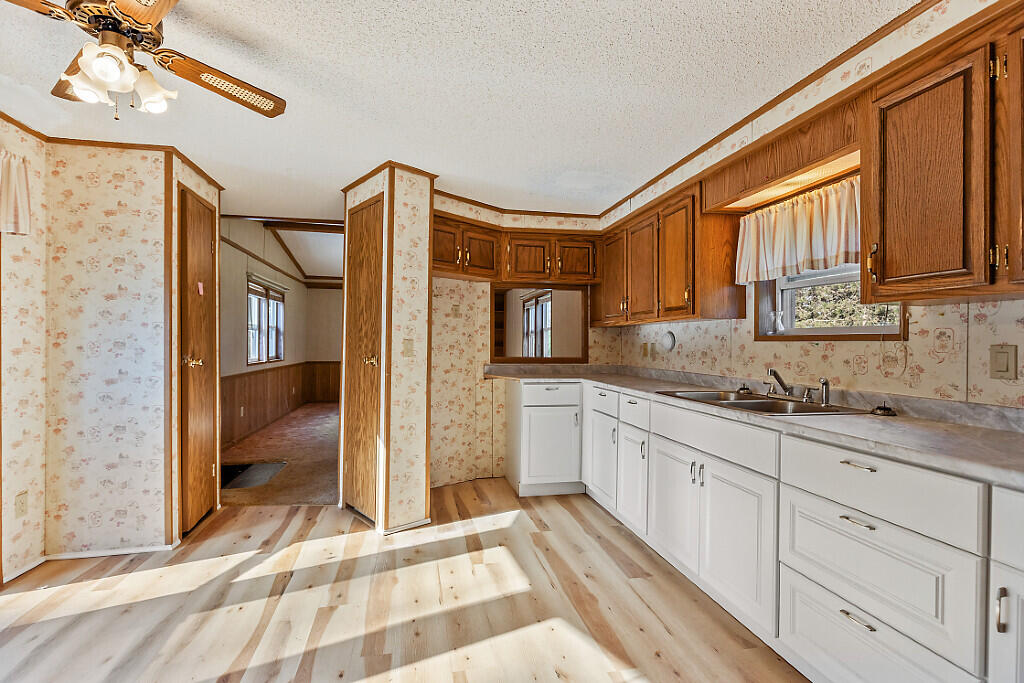 41 Milkweed Lane Sidney ME 04330