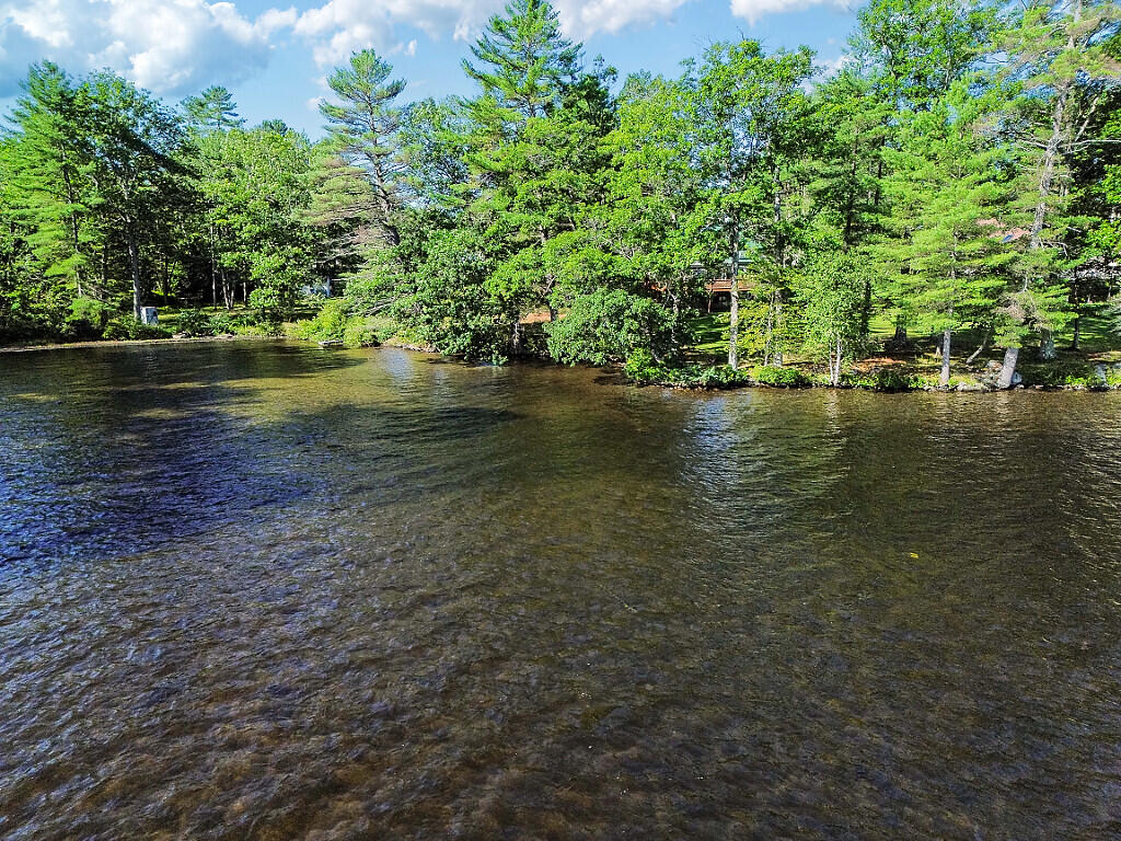 41 Milkweed Lane Sidney ME 04330