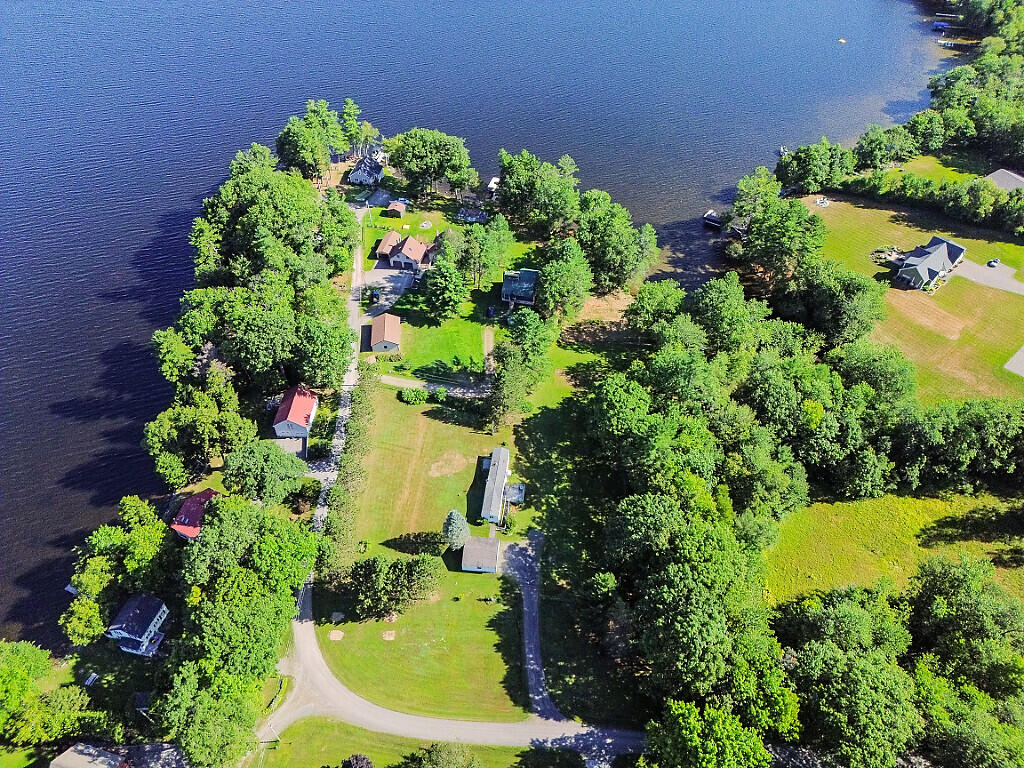 41 Milkweed Lane Sidney ME 04330