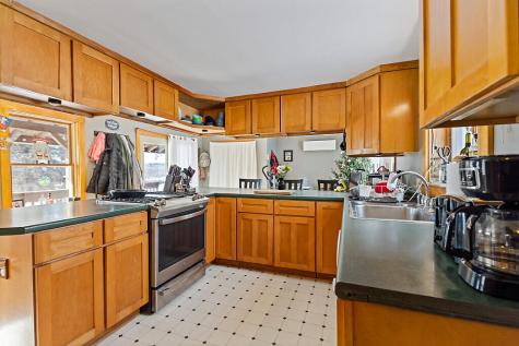 137 Middle Road Fairfield ME 04937