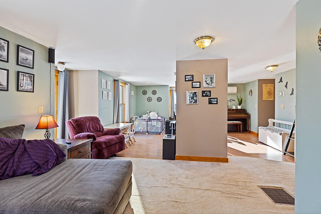 137 Middle Road Fairfield ME 04937