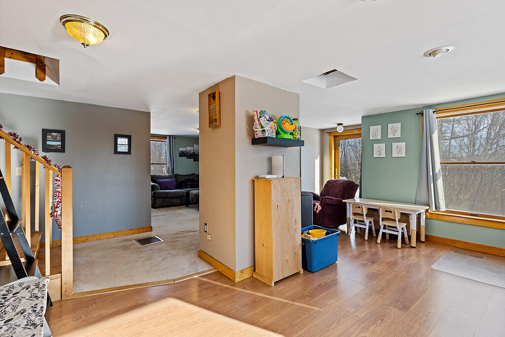 137 Middle Road Fairfield ME 04937