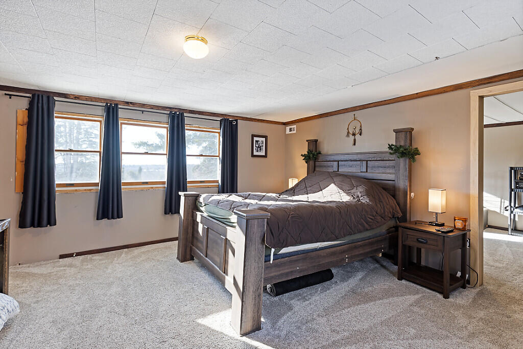 137 Middle Road Fairfield ME 04937