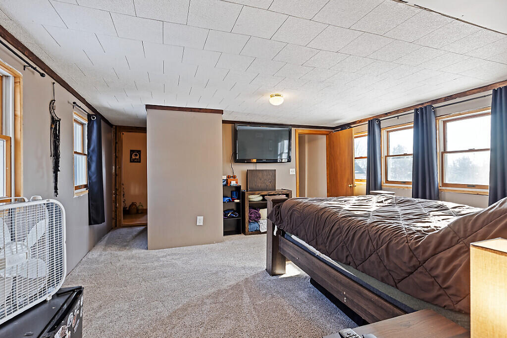 137 Middle Road Fairfield ME 04937