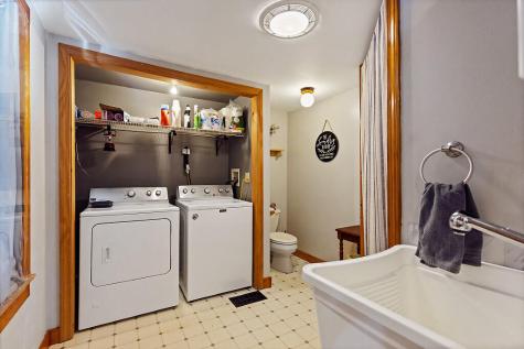 137 Middle Road Fairfield ME 04937