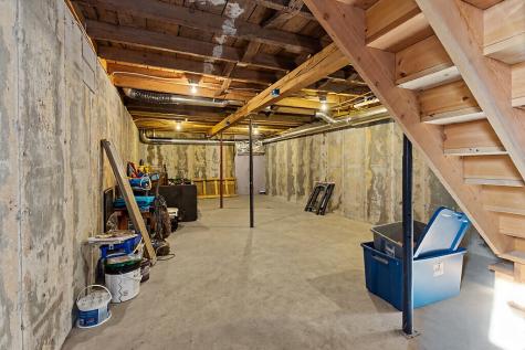 137 Middle Road Fairfield ME 04937