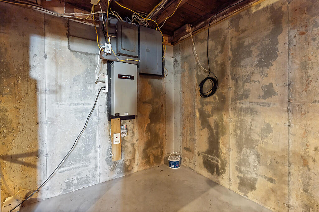 137 Middle Road Fairfield ME 04937