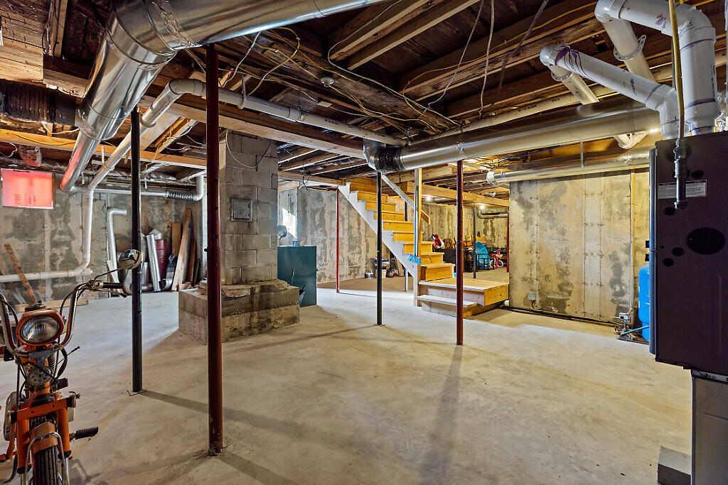 137 Middle Road Fairfield ME 04937