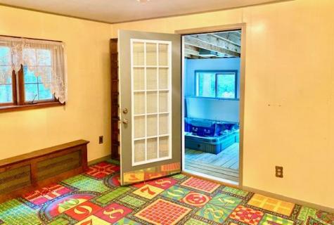 96 Louise Street Auburn ME 04210