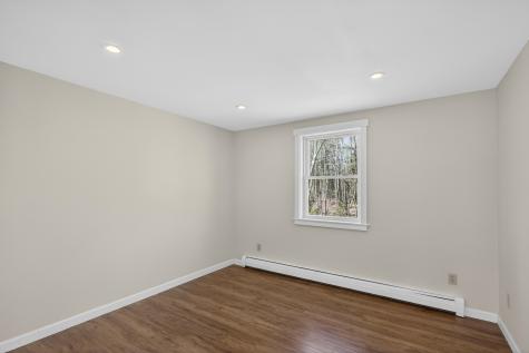 29 Oak Run Owls Head ME 04854