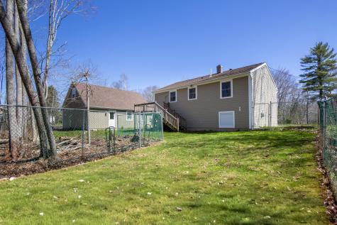 29 Oak Run Owls Head ME 04854