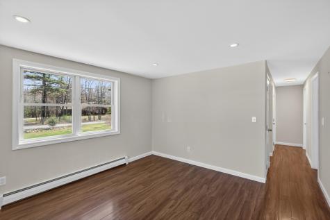 29 Oak Run Owls Head ME 04854