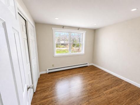 29 Oak Run Owls Head ME 04854