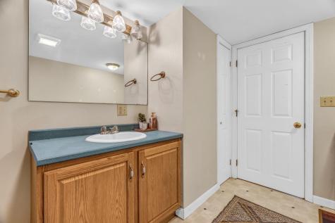 3237 Broadway Glenburn ME 04401