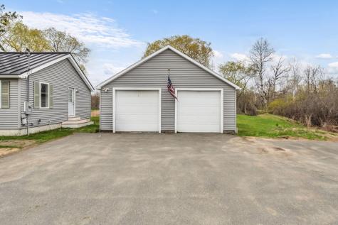 3237 Broadway Glenburn ME 04401