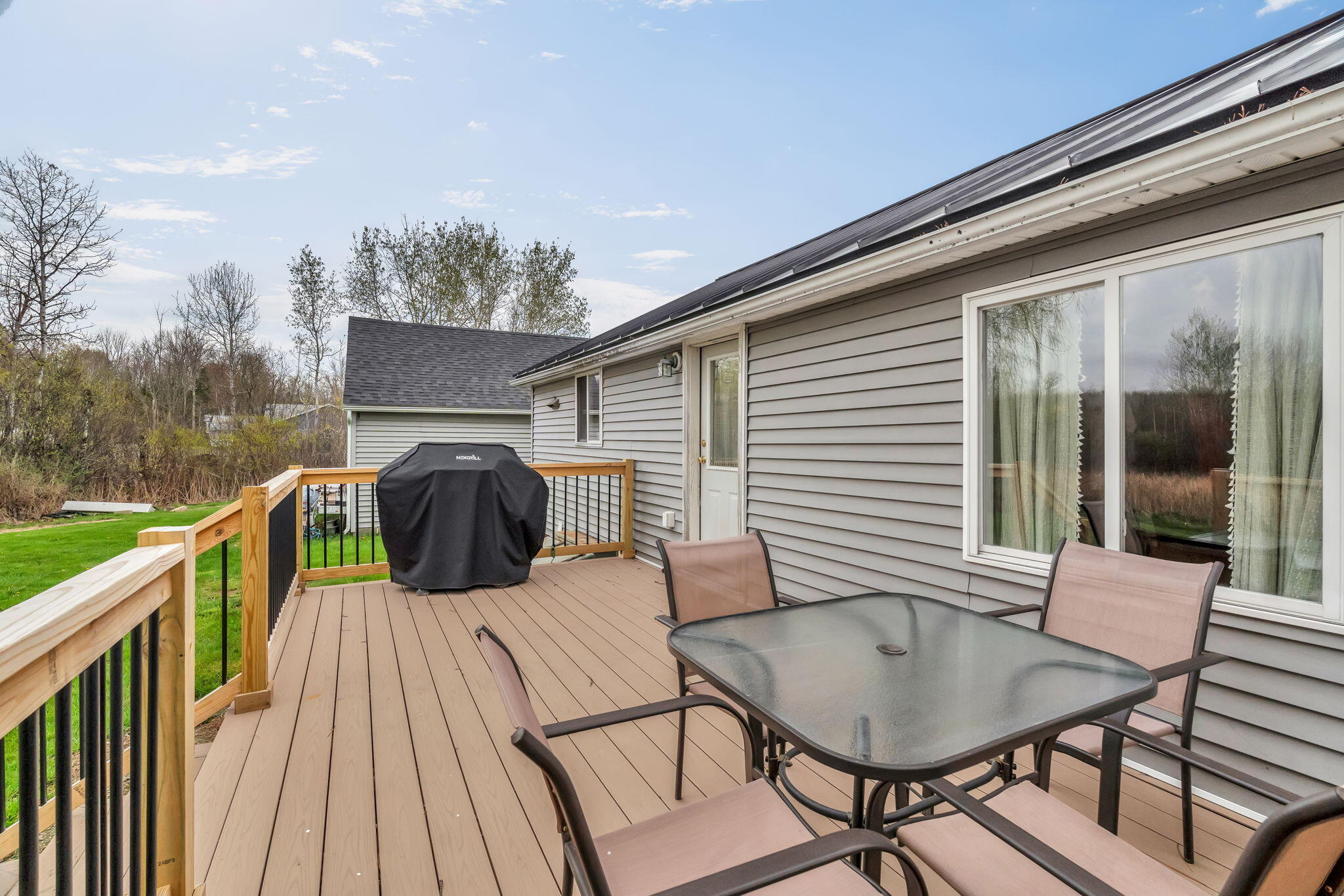 3237 Broadway Glenburn ME 04401