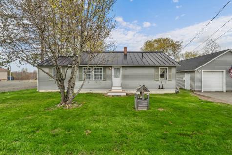 3237 Broadway Glenburn ME 04401
