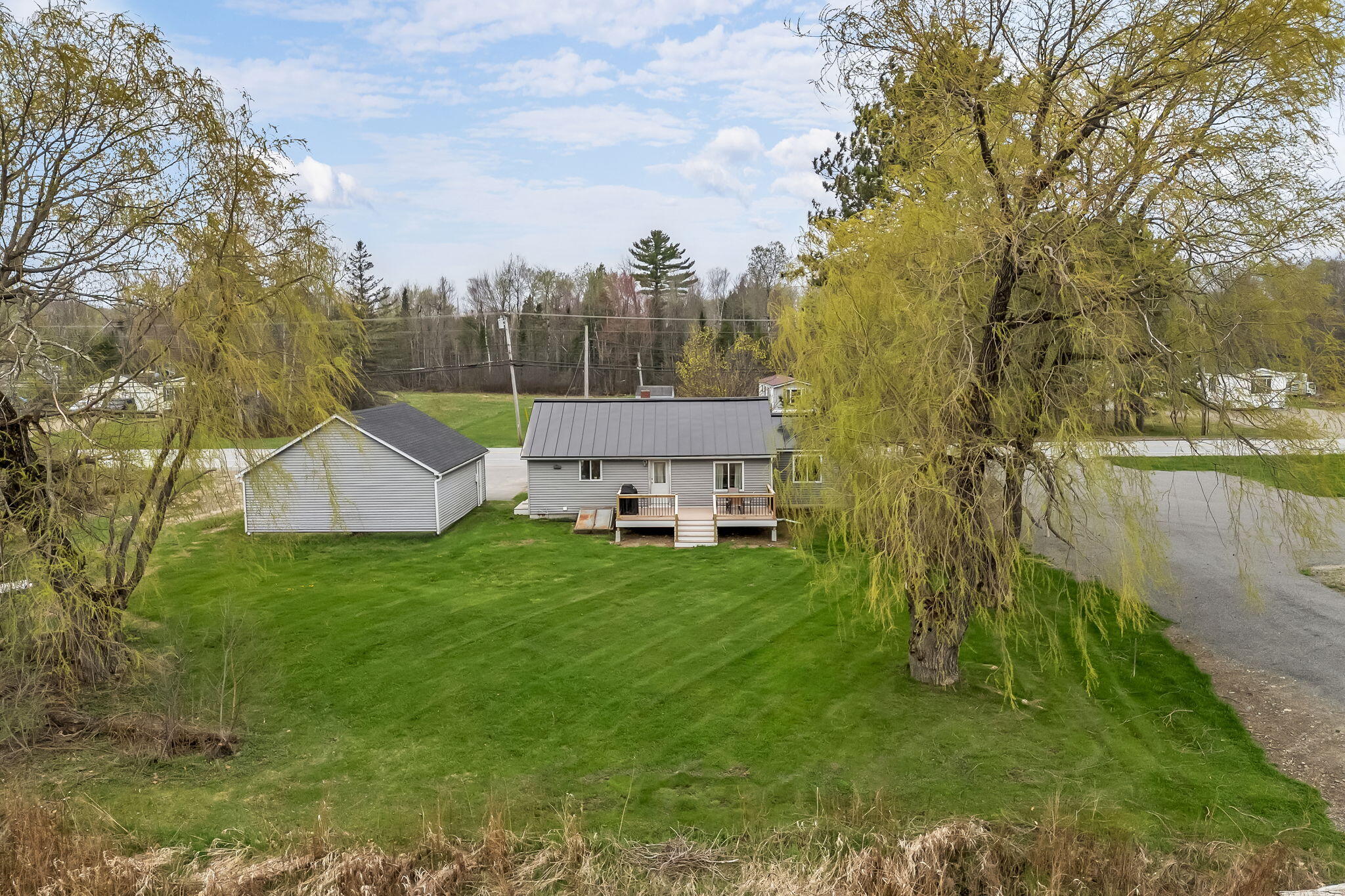 3237 Broadway Glenburn ME 04401