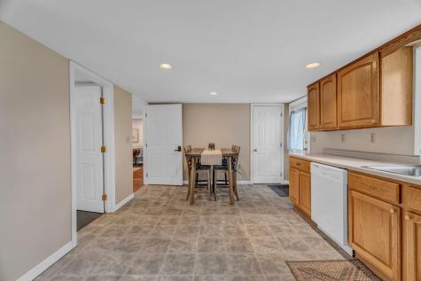 3237 Broadway Glenburn ME 04401