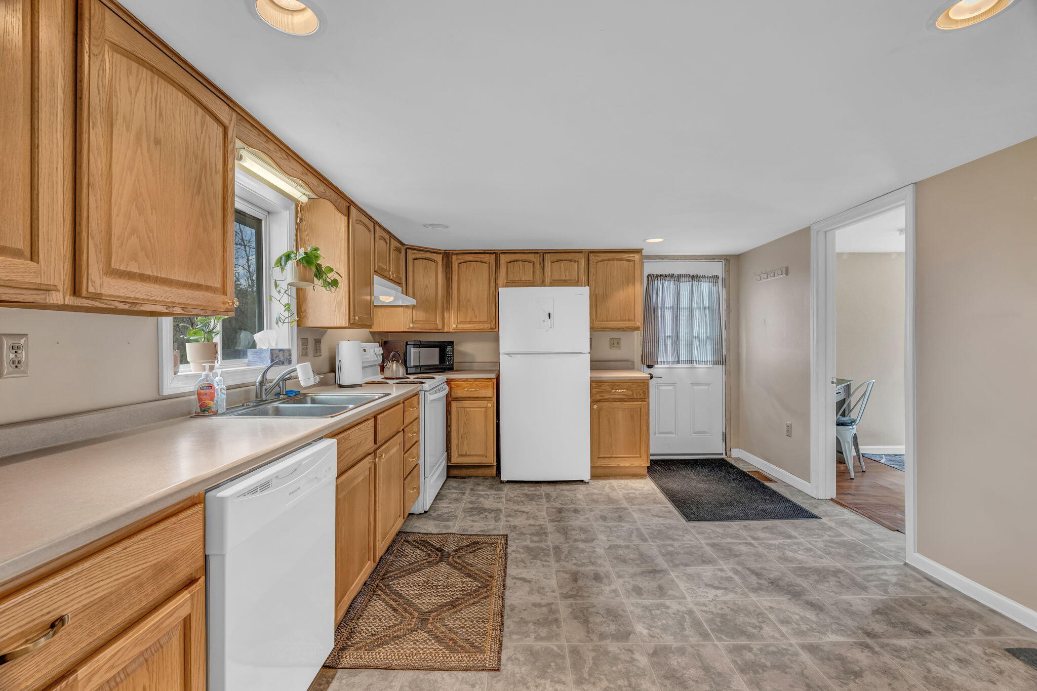 3237 Broadway Glenburn ME 04401