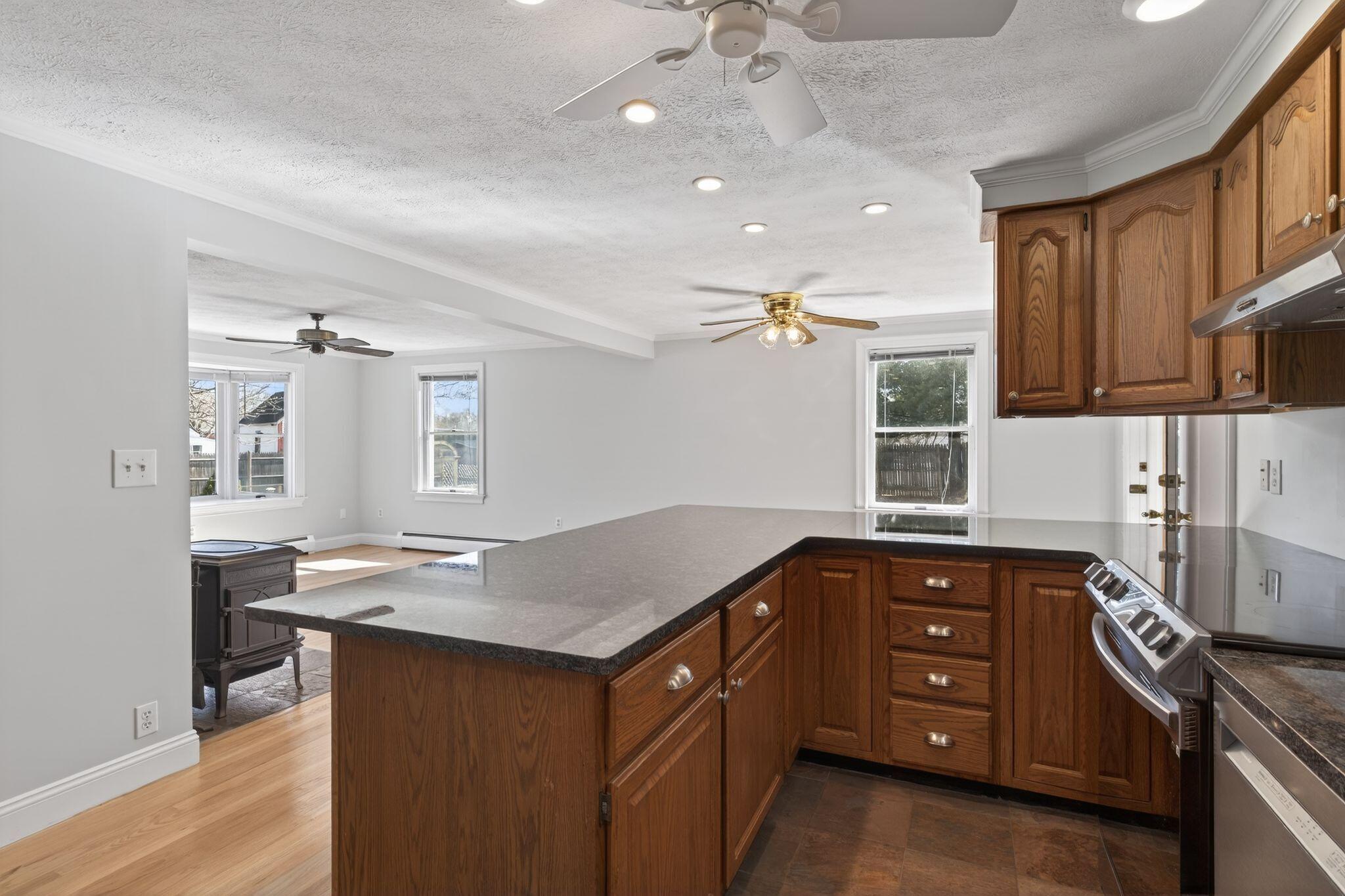 28 Coggeshall Lane Wells ME 04090