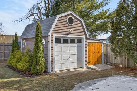 28 Coggeshall Lane Wells ME 04090