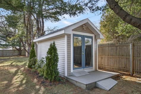 28 Coggeshall Lane Wells ME 04090