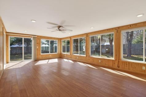 28 Coggeshall Lane Wells ME 04090