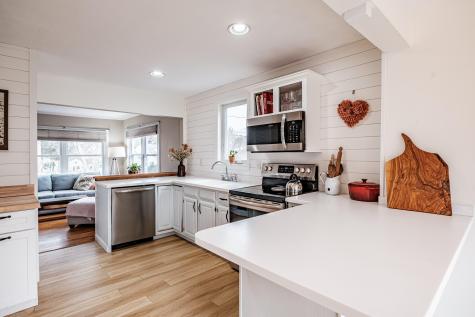 8 Meadow Way Cape Elizabeth ME 04107