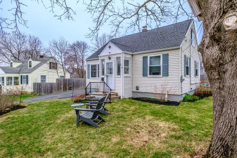 8 Meadow Way Cape Elizabeth ME 04107