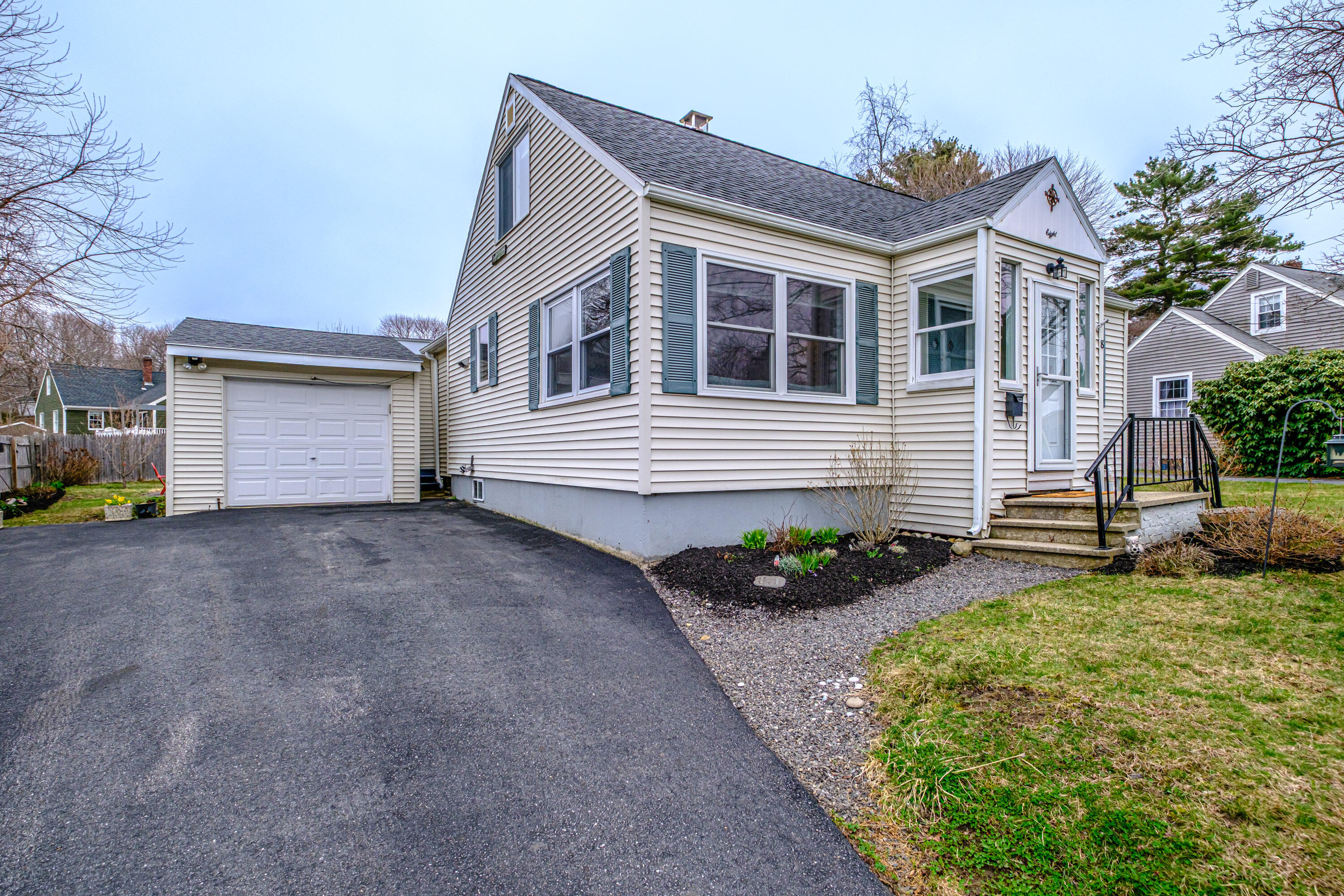 8 Meadow Way Cape Elizabeth ME 04107