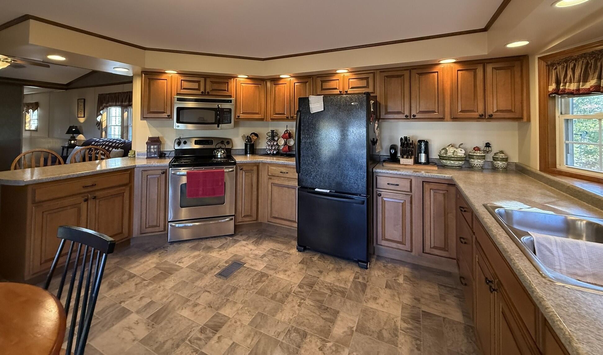 185 Mutton Lane Clinton ME 04927