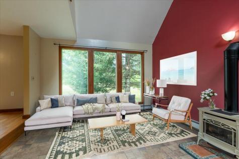 33 Hunt Road Vassalboro ME 04989