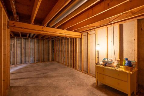 33 Hunt Road Vassalboro ME 04989