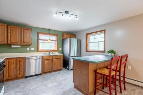 33 Hunt Road Vassalboro ME 04989