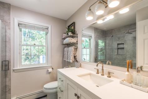 8 Hawthorne Lane York ME 03909