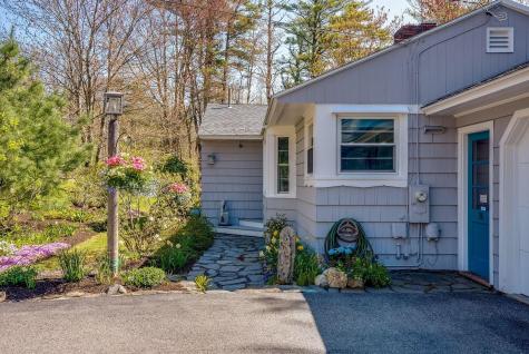 96 Falmouth Road Falmouth ME 04105