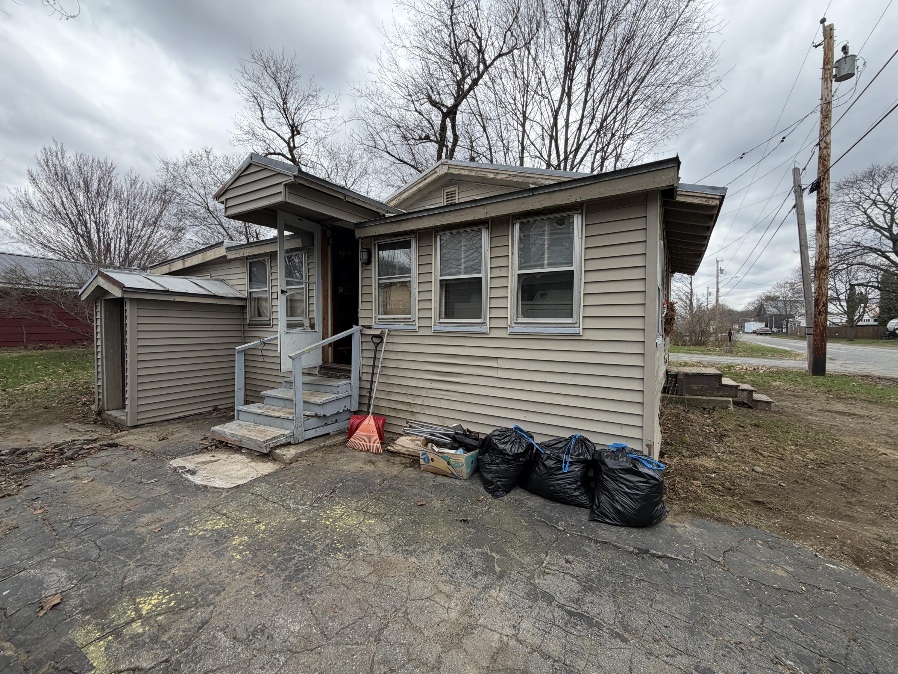 27 Saint John Street Skowhegan ME 04976