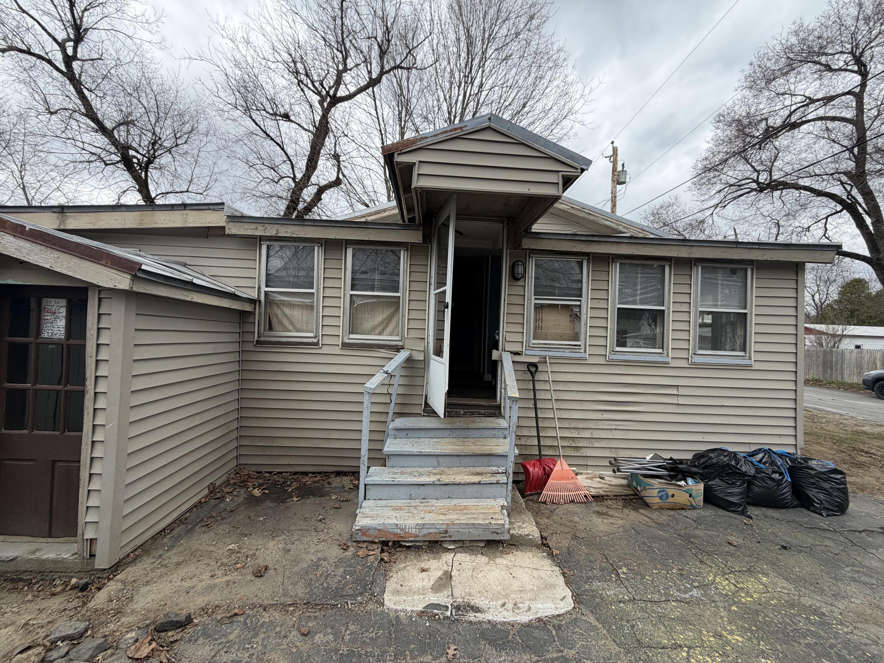 27 Saint John Street Skowhegan ME 04976