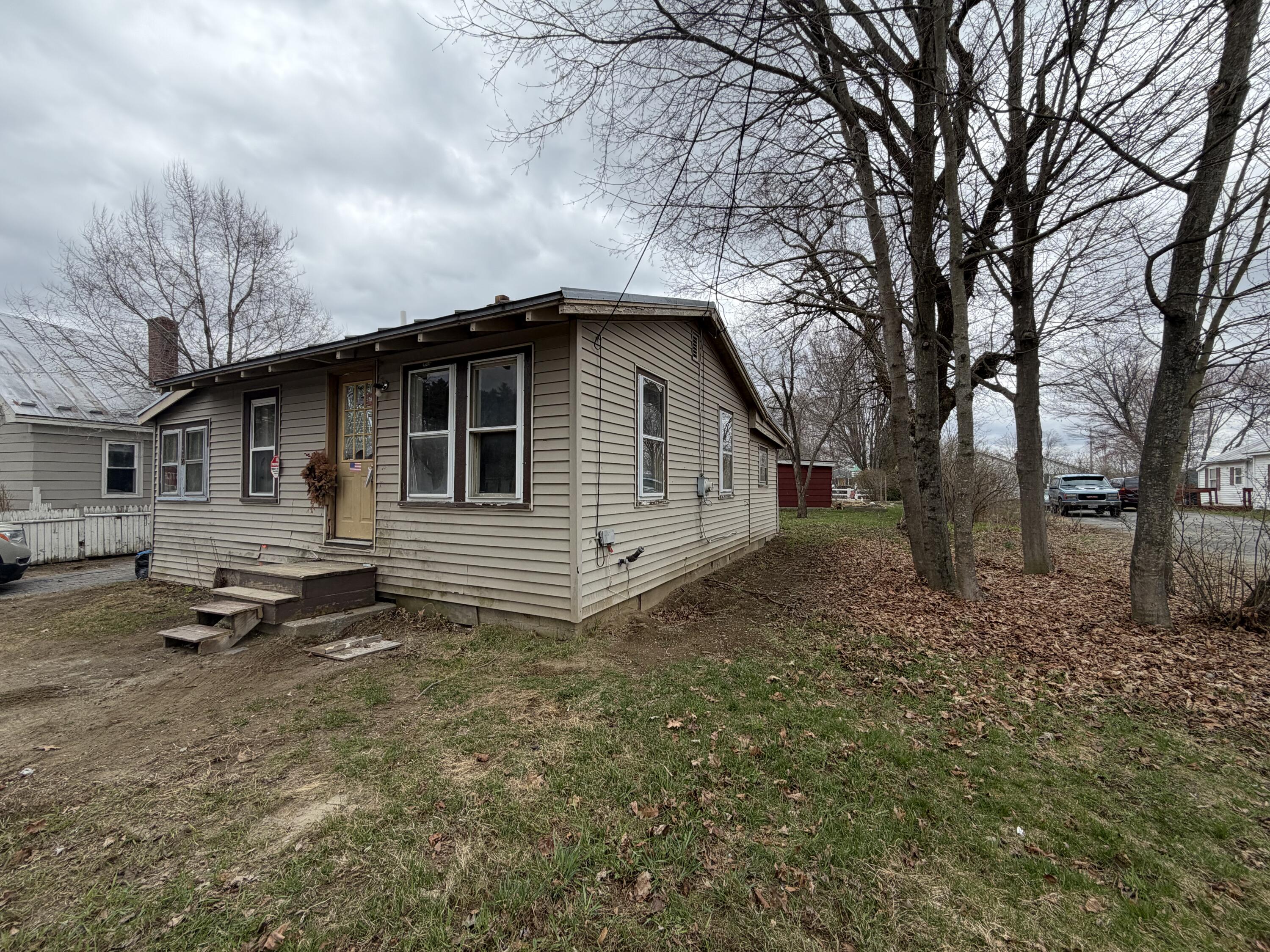 27 Saint John Street Skowhegan ME 04976