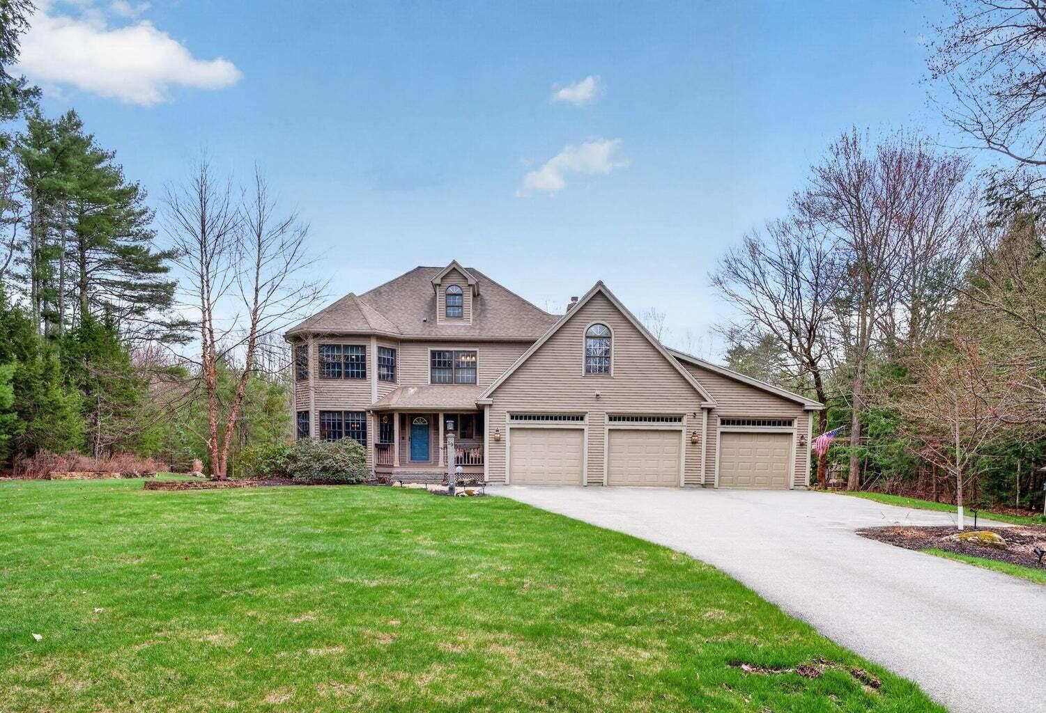 19 Woodfield Drive Scarborough ME 04074